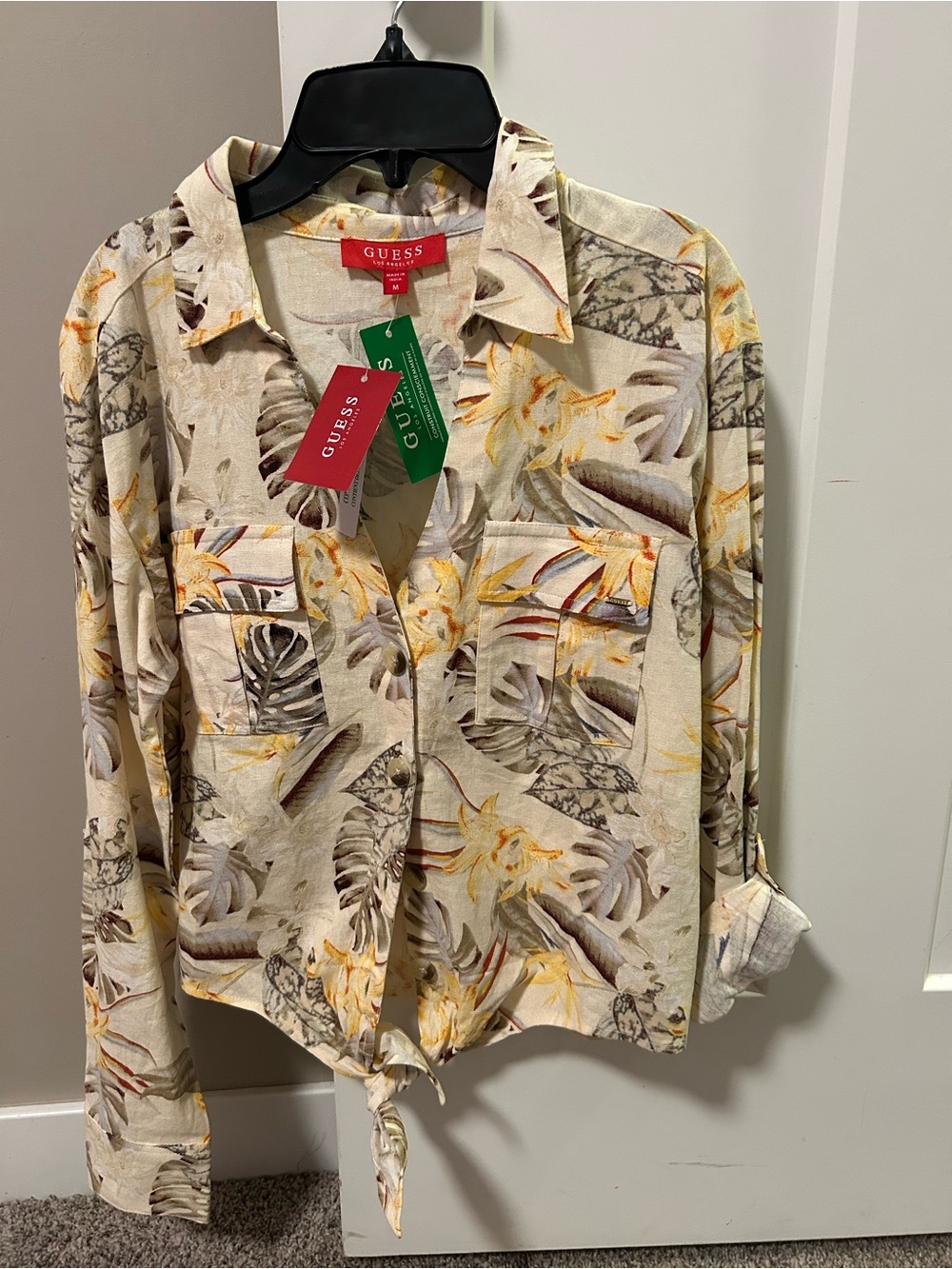 GUESS Beige Floral Tropical Button-Up Shirt with Chest Pockets
